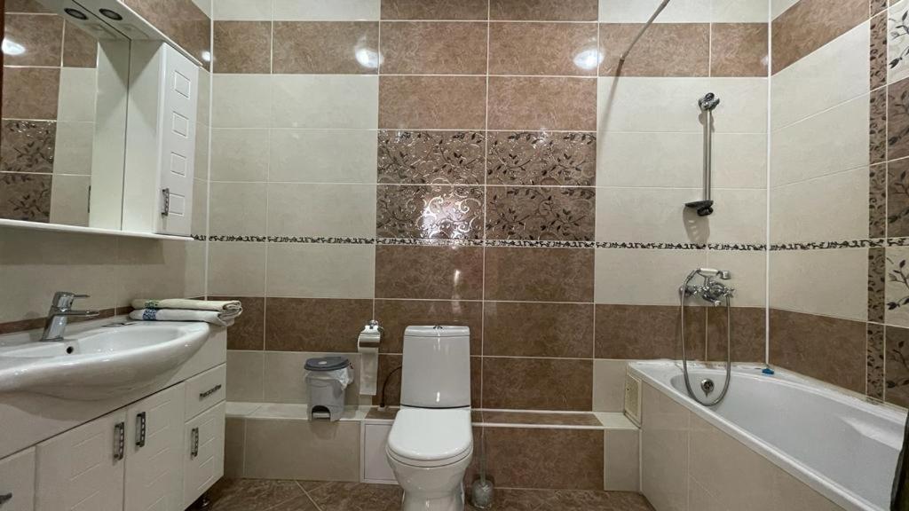 Rosa Roze Luxe House Hotel Karagandy Екстериор снимка