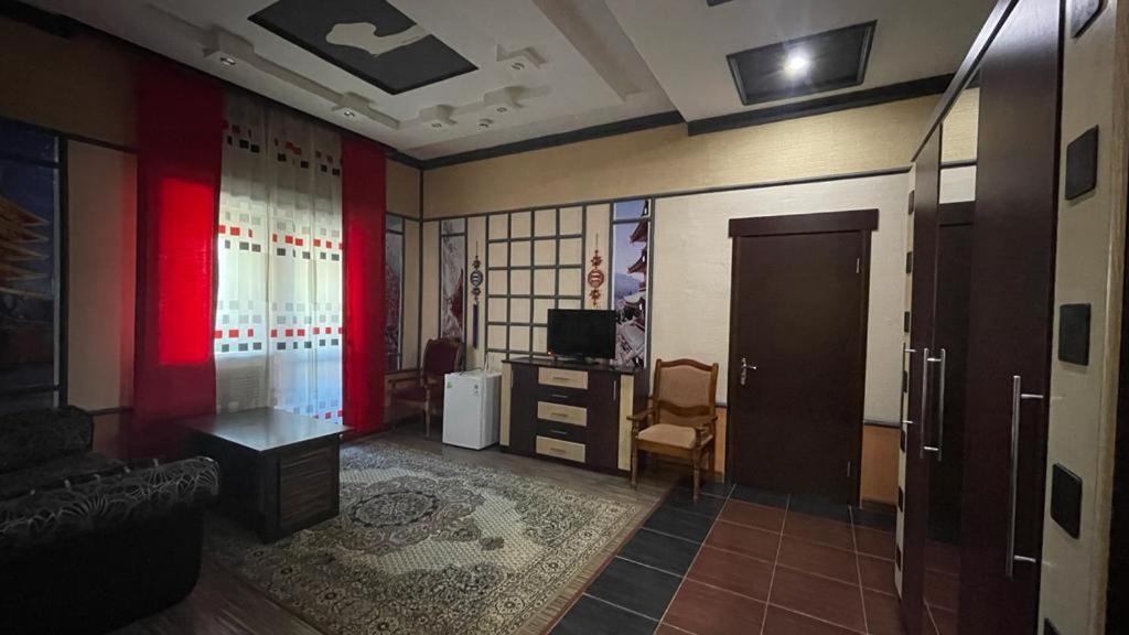 Rosa Roze Luxe House Hotel Karagandy Екстериор снимка