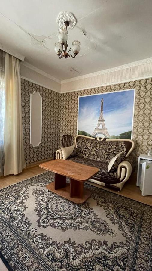Rosa Roze Luxe House Hotel Karagandy Екстериор снимка